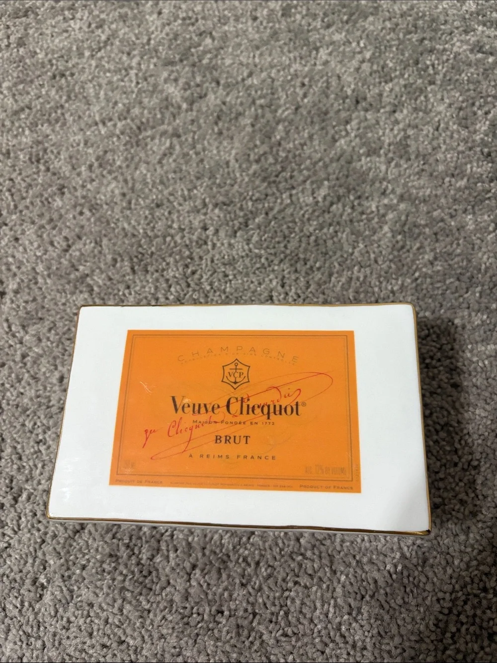 VEUVE BRUT porcelain trinket box